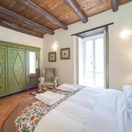 Palazzo Marigliano Neapel