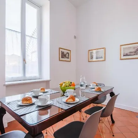 Pensionat Palazzo Marigliano 4*
