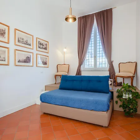Palazzo Marigliano 4* Neapol
