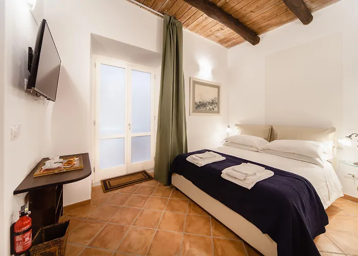 בית הארחה Palazzo Marigliano נאפולי